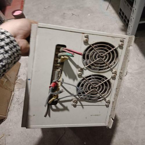 立宸工控SB12S15KW森蓝变频器 15KW 380V实物拍摄与议价购买指南